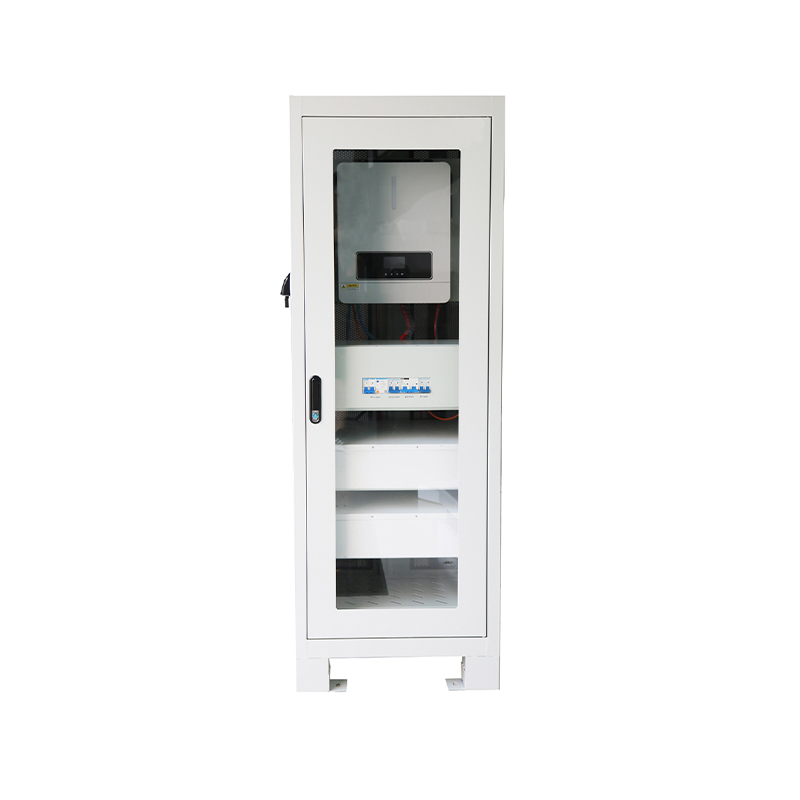 How do off-grid solar energy storage systems work?